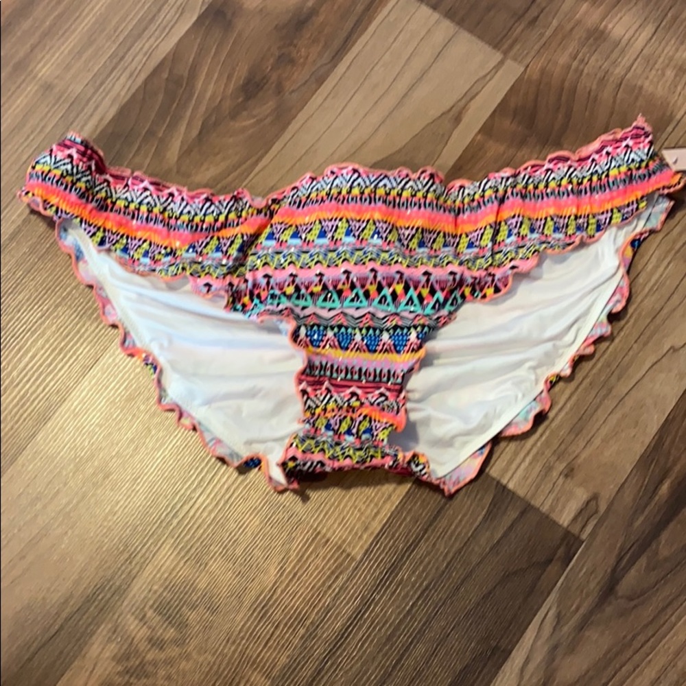 NWT Victoria’s Secret bikini bottom ruffle cheeky